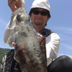 A.P.Pフィッシングガイドサービス ショアフィッシングで色々とRIDEONとなる!